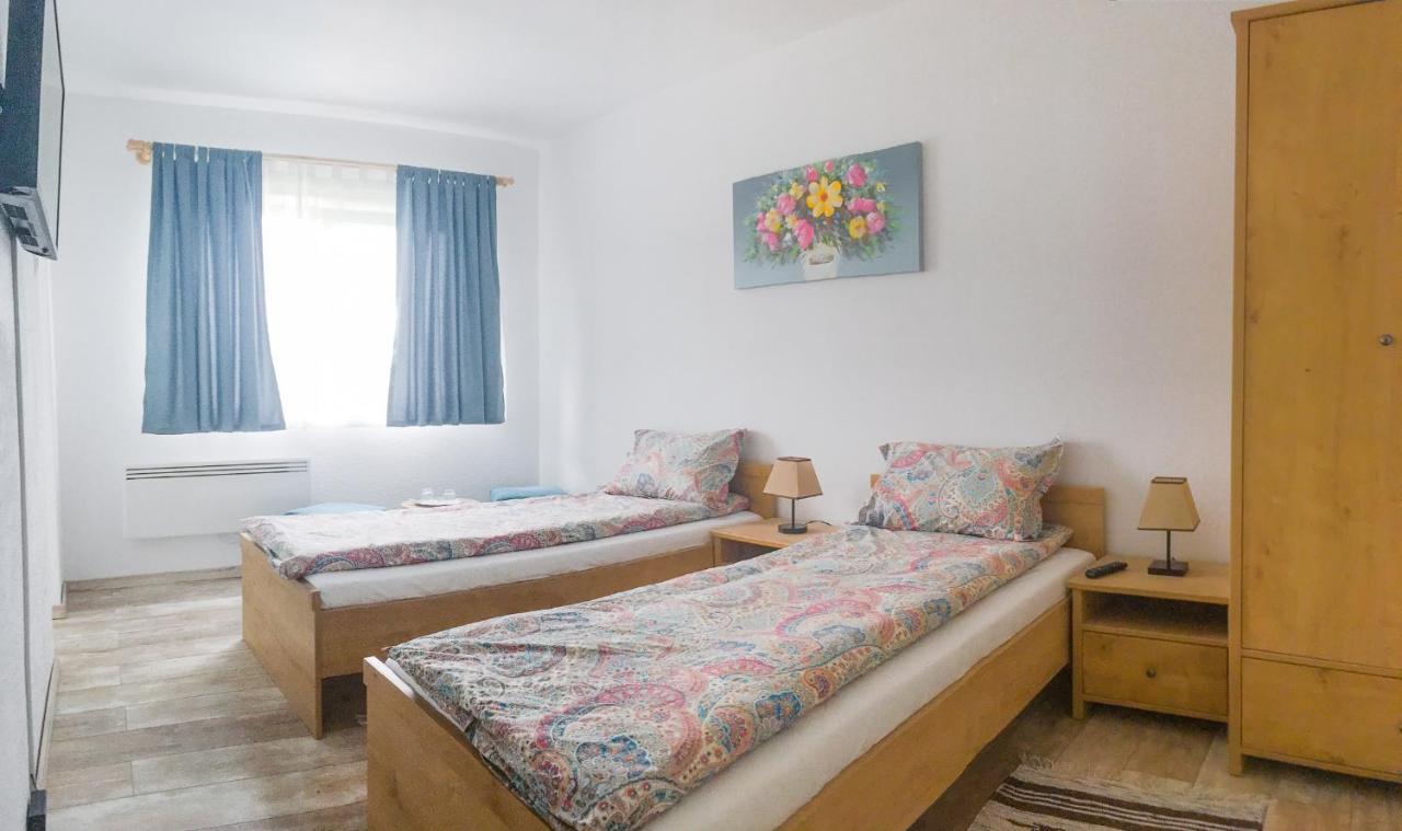 For-rest Apartment
