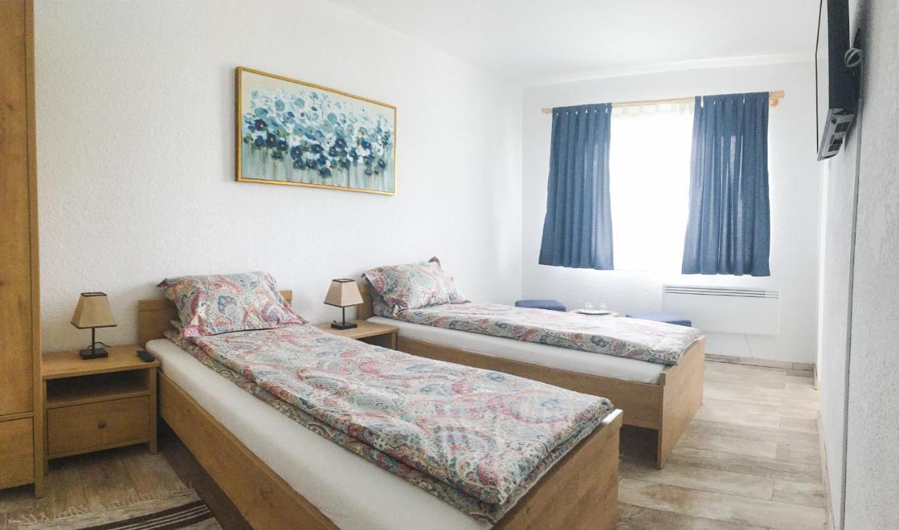 For-rest Apartment *